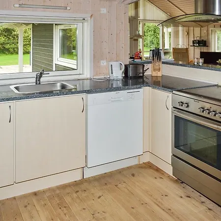 Four-bedroom Holiday In * Hals