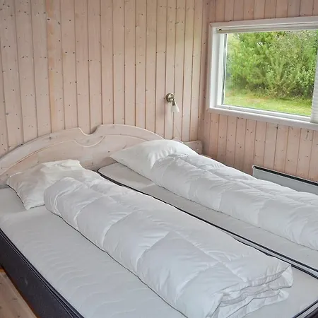 度假居 Four-bedroom Holiday In *