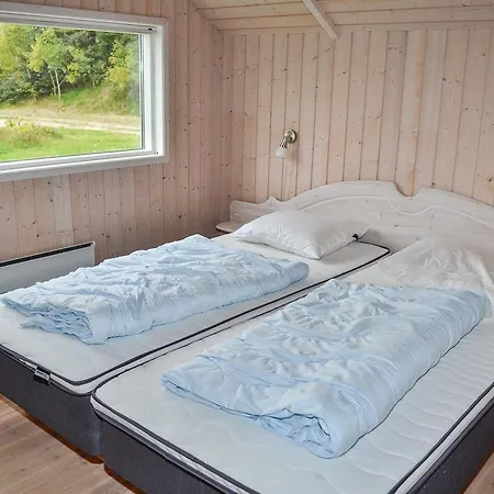 度假居 Four-bedroom Holiday In *